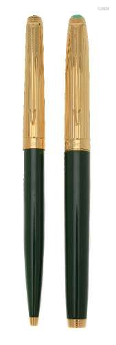 Parker, 75 Custom, a green laque fountain pen and ballpoint pen