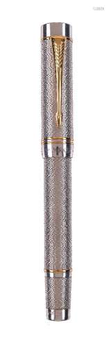 Parker, Duofold CP5 Vintage, a limited edition silver coloured fountain pen