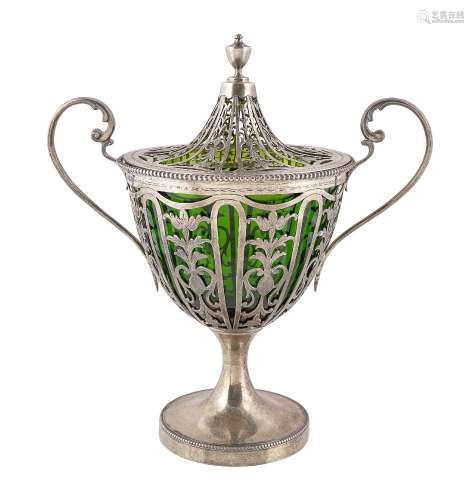 An Edwardian silver gilt sugar vase and cover