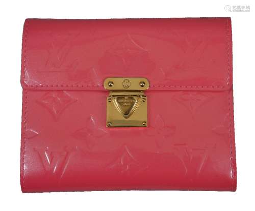 Louis Vuitton, Monogram, a pink vernis leather purse