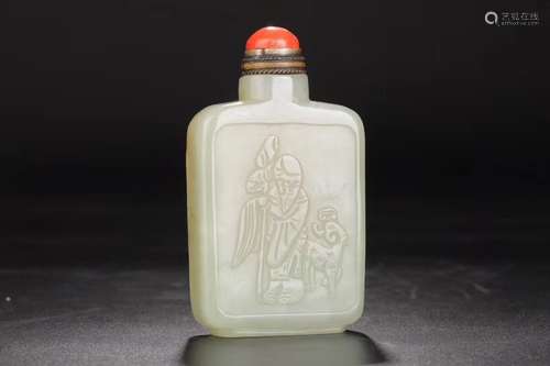 A JADE FLATE SNUFF BOTTLE