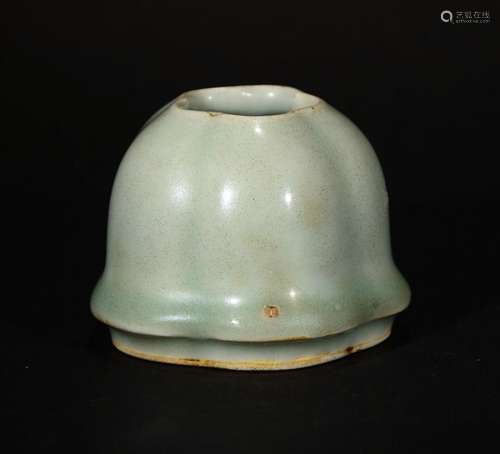 A CELADON GLAZE BRUSH WASHER, QIANLONG MARK