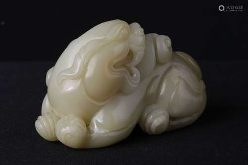 A JADE CARVING ORNAMENT