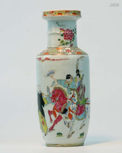 A WUCAI HUMAN PATTERN VASE