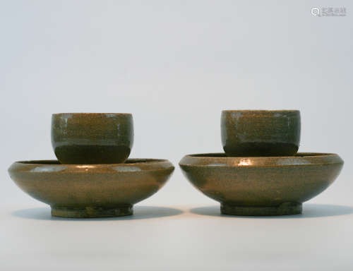 PAIR GE GLAZE TEA CUPS