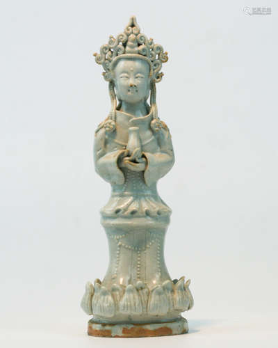 A QINGBAI CELADON GUANYIN STATUE