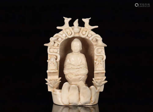 A XINGYAO WHITE GLAZE BUDDHA