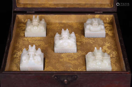 SET HETIAN JADE DRAGON SHAPED SEALS