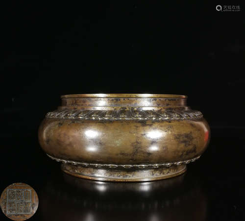 A LOTUS PATTERN COPPER CENSER