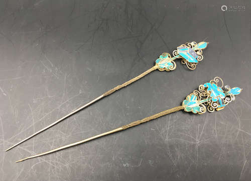 PAIR FEATHER DECORATED HAIRPINS