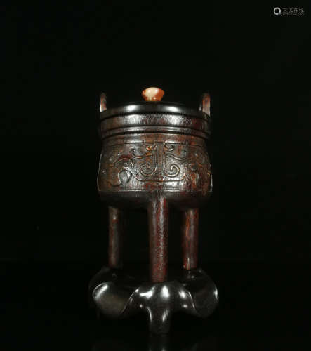 A CHENXIANG WOOD CARVED TAOTIE PATTERN CENSER