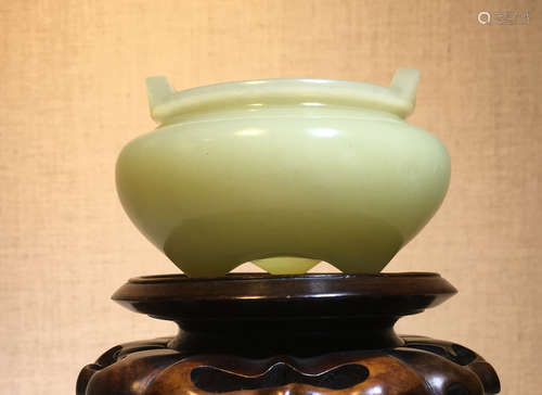 A JADE STONE CARVED TRIPOD CENSER