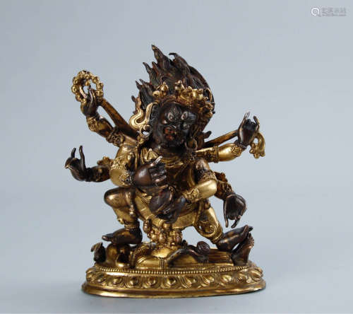 17-19TH CENTURY, A BUDDHA DESIGN GILT BRONZE FIGURE, QING DYNASTY