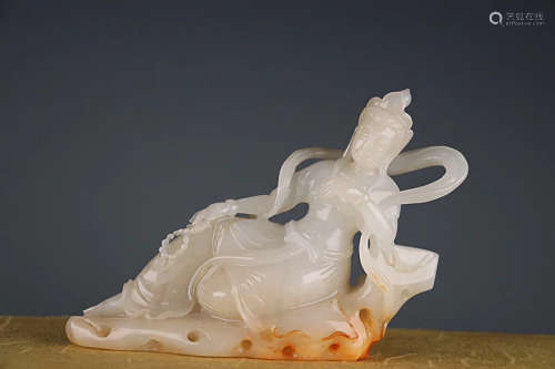 18-19TH CENTURY, A GUANYIN DESIGN HETIAN JADE ORNAMENT, LATE QING DYNASTY