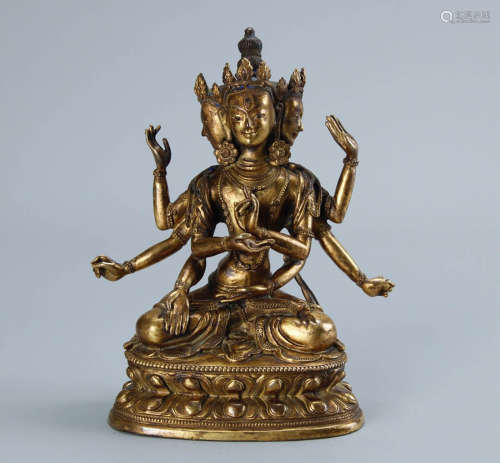 17-19TH CENTURY, A BUDDHA DESIGN GILT BRONZE FIGURE, QING DYNASTY