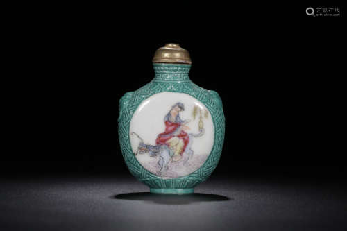 17-19TH CENTURY, A STORY DESIGN PORCELAIN SNUFF BOTTLE, QING DYNASTY