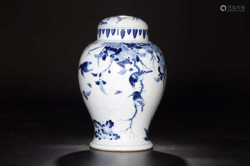 17-19TH CENTURY, A FLORAL AND BIRD PATTERN PORCELAIN VASE, QING DYNASTY
