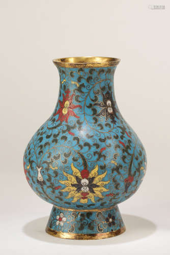 A CLOISONNE VASE