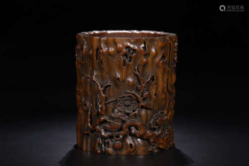 17-19TH CENTURY, A FLORAL PATTERN BAMBOO BRUSH POT, QING DYNASTY