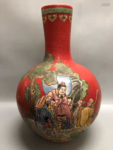 A COLORFUL STORY DESIGN GLOBULAR SHAPED VASE , QING DYNASTY