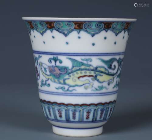 A FINE CHINESE  FAMILLE ROSE 'DRAGON' WINE CUP