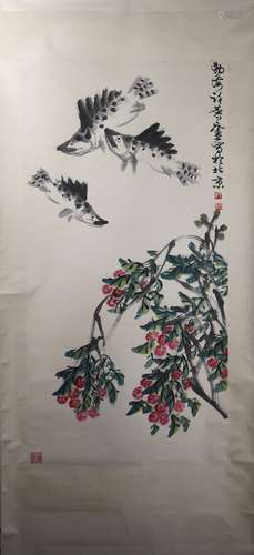 A CHINESE PAINTING OF FISH SIGNED BY XU LINLU