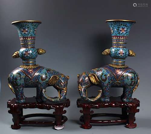 PR CHINESE CLOISONNE ENAMEL AND GILT BRONZE ELEPHANT