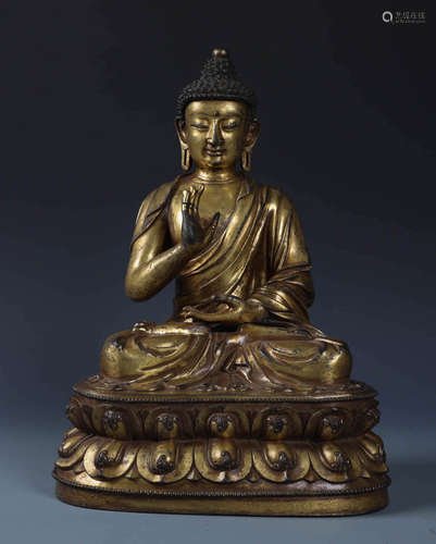 A CHINESE GILT BRONZE FIGURE OF BHAISAJYAGURU