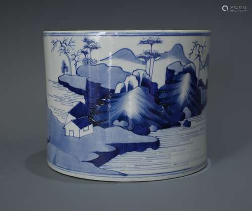 A CHINESE BLUE AND WHITE PORCELAIN BRUSH POT