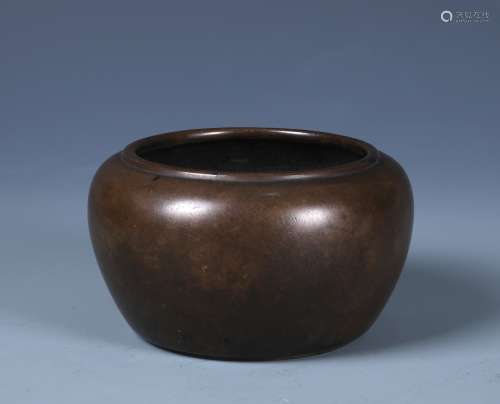 A CHINESE PATRA FORM BRONZE CENSER
