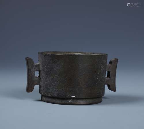 CHINESE BRONZE CENSER WITH TWO JI-SHAPPED HANDLES