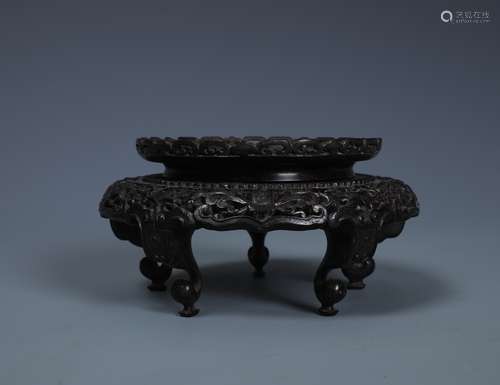 AN IMPERIAL AND FINELY CARVED ZITAN OPENWORK FLORIFORM