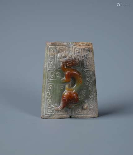 A CELADON JADE ANIMAL MASK SCABBARD CHAPE WITH CHILONG