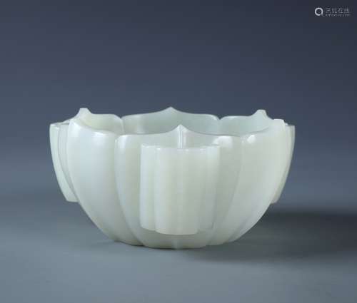 A SUPERB WHITE JADE LOTUS BOWL