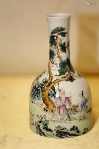 A Magnificent Famille Rose Porcelain Vase