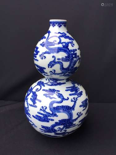 A Blue and White Porcelain Dragon Vase