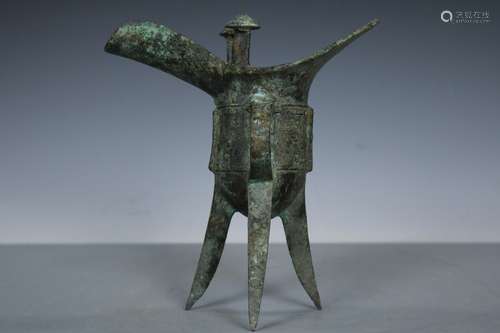 An Archaic Bronze Wine Vessel