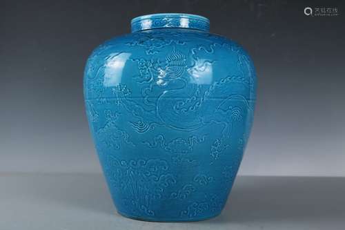 A Blue Glaze Porcelain Vase