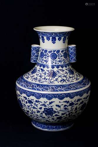 A Magnificent Blue and White HU Vase