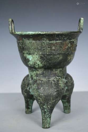 A Bronze Ritual Tripod Vessel