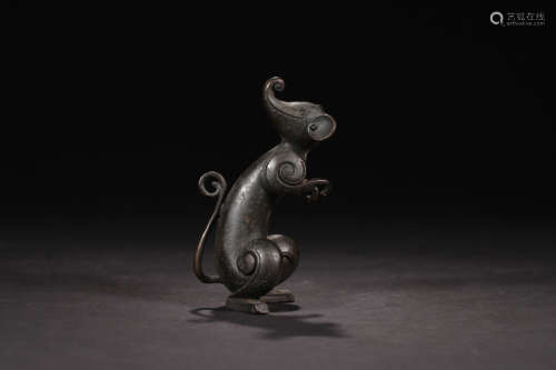17-19TH CENTURY, A MOUSE DESIGN BRONZE ORNAMENT, QING DYNASTY