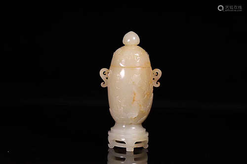 17-19TH CENTURY, A DOUBLE EARS HE TIAN JADE VASE, QING DYNASTY