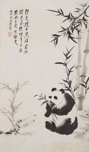 CHINESE SCROLL PAINTING OF PANDA AND BAMBOO