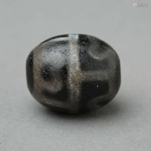 TIBETAN DZI BEAD TANG DYNASTY