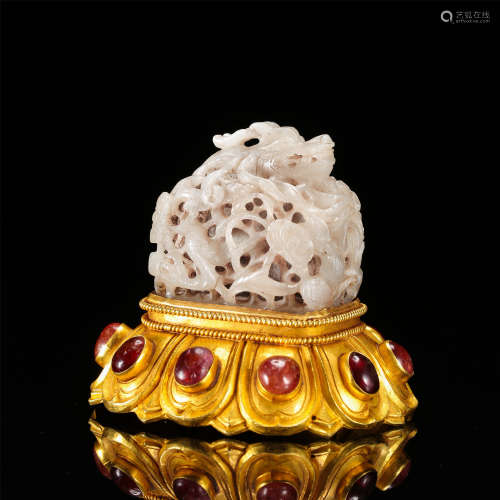 CHINESE WHITE JADE PIERCED CARVED LID FINAL ON GEM STONE INLAID GOLD BASE