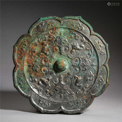 CHINESE BRONZE FLOWER SHAPED MIRROR TANG DYNASTY