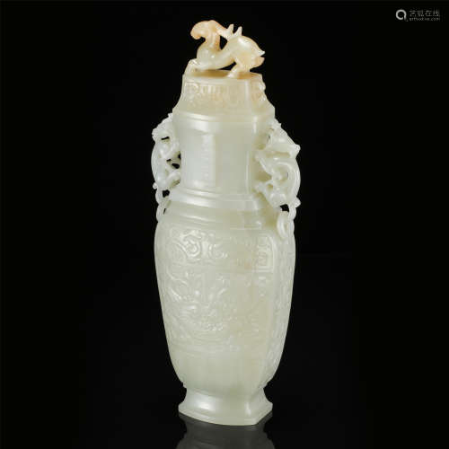 CHINESE WHITE JADE LIDDED VASE