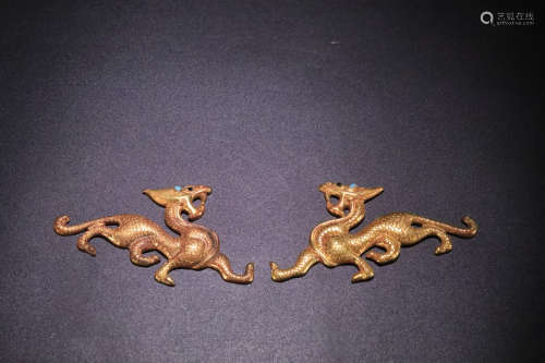11-13TH CENTURY, A PAIR OF GILT SILVER  DRAGON DESIGN ORNAMENTS, LIAO&JIN DYNASTY