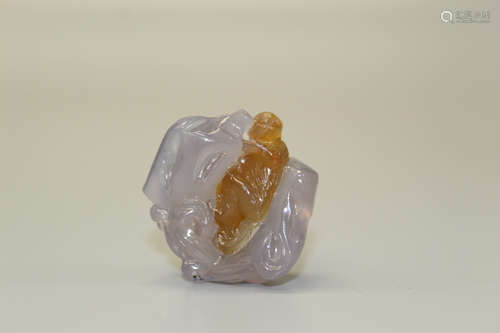 Monkey on rock,  Chinese carved agate pendant.