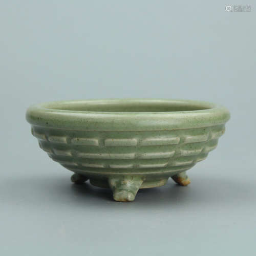 Chinese Longquan celadon porcelain censor.